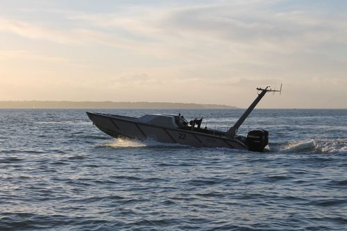 Patrol marine drone - C-Target 9  - Autonomous Surface Vehicles, UK - autonomous