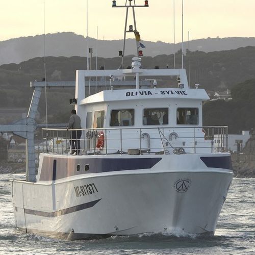 Fishing trawler - 3000 - 2500 TW - ARESA SHIPYARD - inboard / GRP