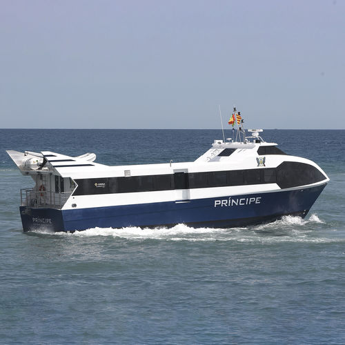 Sightseeing boat - 2600 - ARESA SHIPYARD - inboard / GRP