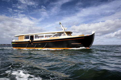 Sightseeing boat - GREENBOAT® - DUBOURDIEU - inboard / rigid hull