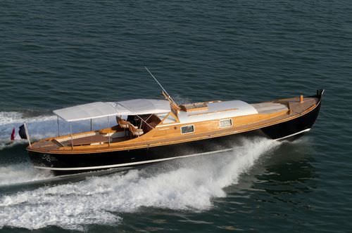Inboard center console boat - AFRIQUA QUEEN - DUBOURDIEU - diesel / twin-engine / cruising