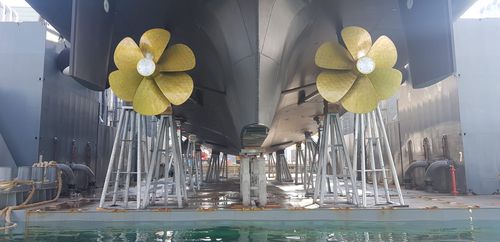 Motor boat stand - TAF Ton. 50 - Naval Tecno Sud - keel / fixed