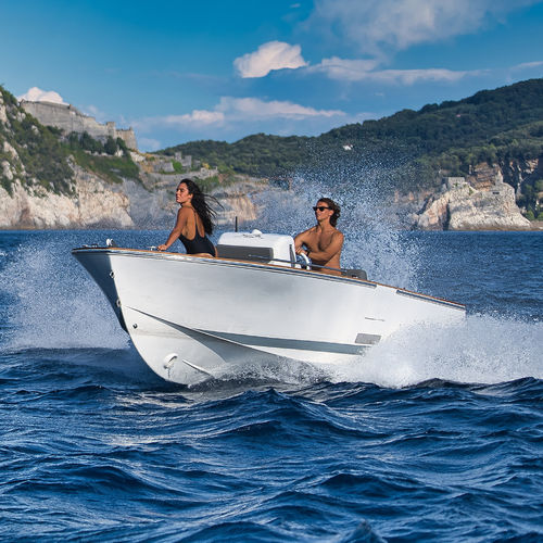 hydro-jet center console boat - PHIEQUIPE