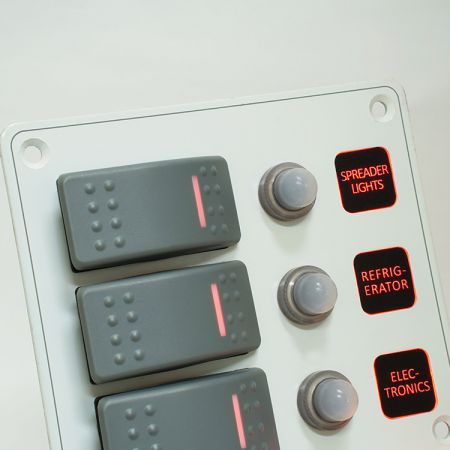 Boat switch panel - SP3216P - Yih Sean Enterprise Co., Ltd. (YIS Marine) - rocker / LED