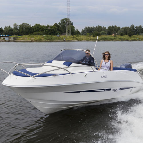 Outboard day cruiser - 520 - Galia Boats - open / dual-console / 7-person max.