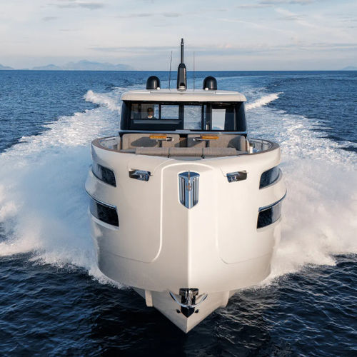 Cruising motor yacht - ST550 - Invictus Yacht - hard-top / IPS / 2-cabin