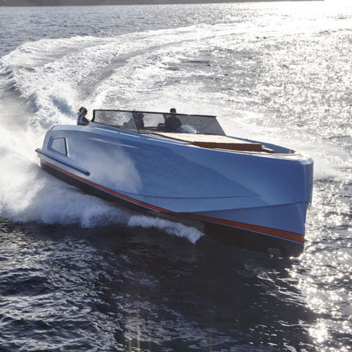 Inboard express cruiser - 45 - Vanquish Yachts - twin-engine ...