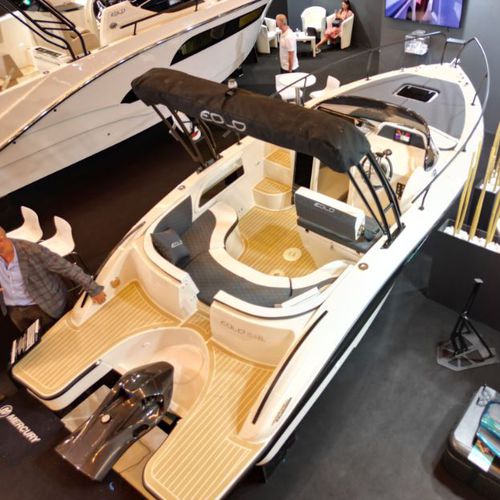 Outboard day cruiser - 6.4 EL - Eolo - open / center console / 7-person max.