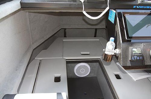 Outboard walkaround - 2750 SUPERCAB CENTRECAB - Stabicraft - with enclosed cockpit / sport-fishing / 9-person max.