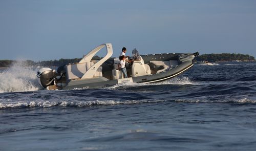 Outboard inflatable boat - W7 - Wimbi Boats Ltd - rigid / center console / open