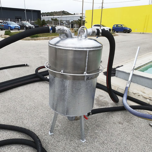 Shipyard vacuum system - ScorVac 5L - New Naval Ltd. - mobile / oil spill recovery