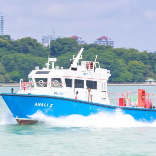 Crew boat 12.6M Dundee Marine & Industrial Services Pte Ltd aluminum