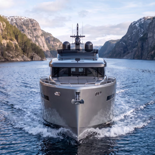 Inboard express cruiser - BY42S FLY - Brizo Yachts - twin-engine / flybridge / classic