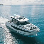 outboard express cruiser