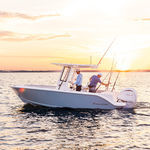 outboard center console boat