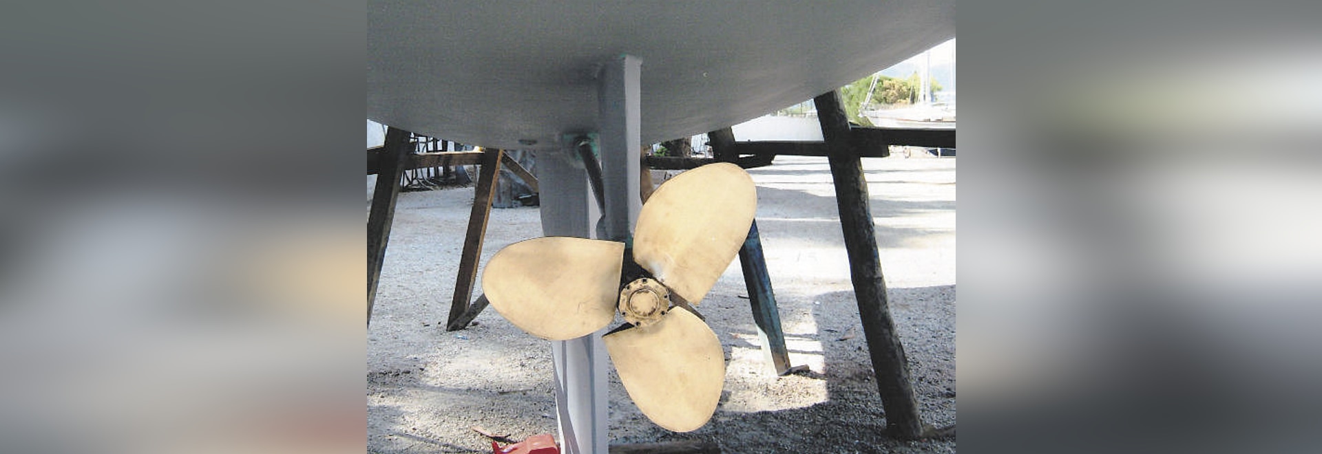 Maxprop self feathering variable pitch propeller MaxProp