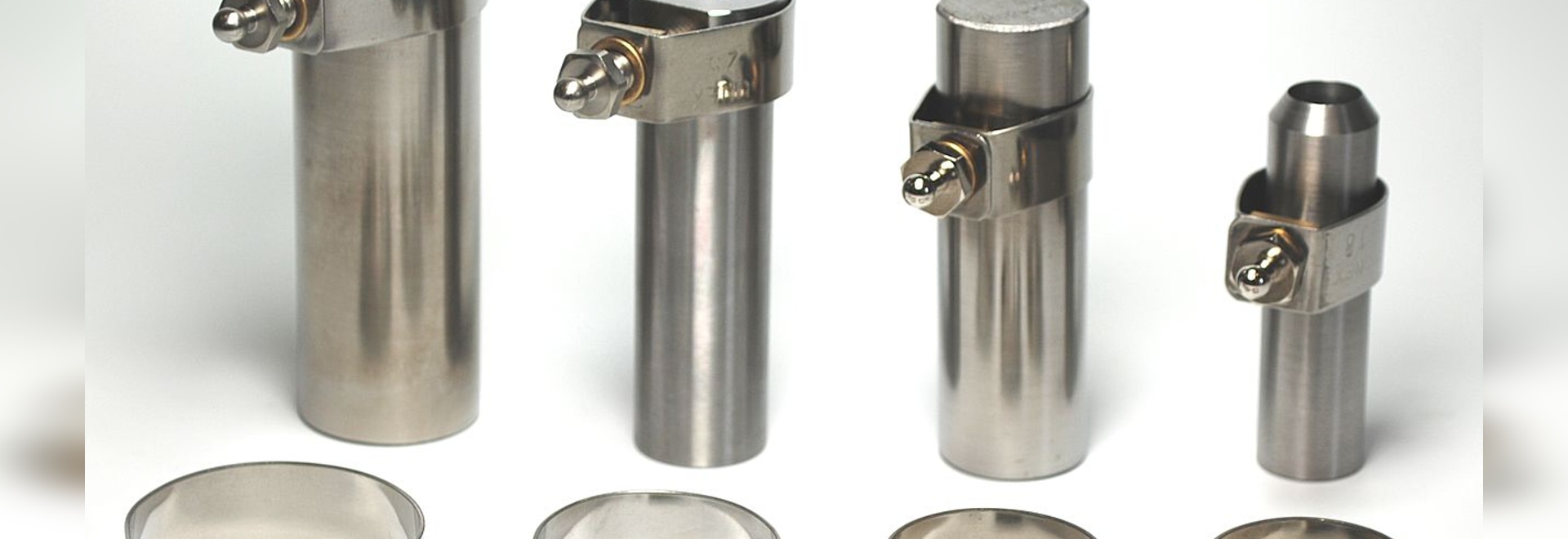 Open pipe clamps with LOXX® now also for additional installation