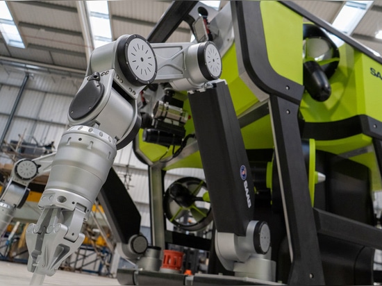 The new robot is fitted with Saab Seaeye’s all-electric seven-function high-precison manipulators.