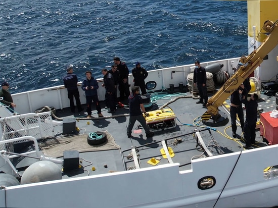 Teams from the Portuguese Hydrographic Institute and EQS undertook several exercises involving the Falcon, including basic navigation, object collection, integration of sonar systems and exercises ...