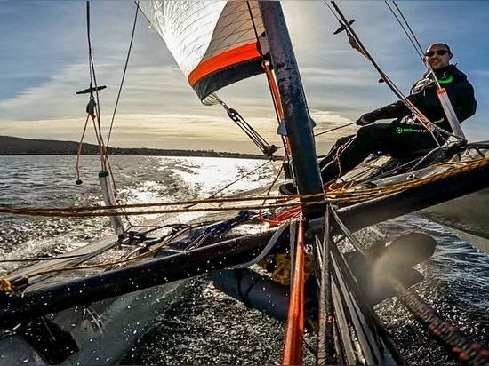 A WINTER'S SAIL IN LONDON