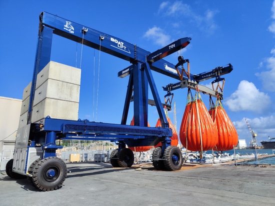 PELICAN LIFT - The new mobile dockside crane