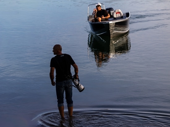 Photo Shoot on the Water