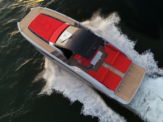 AUREA 30 CABIN - POWER CATAMARAN