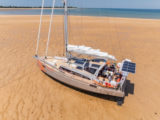 OVNI 430 beaching