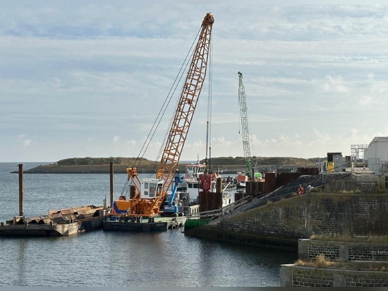 Precise Cutting at the Afsluitdijk Project in the Netherlands