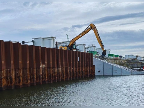 Precise Cutting at the Afsluitdijk Project in the Netherlands