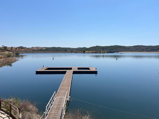 Lindley installs floating pool at the river beach