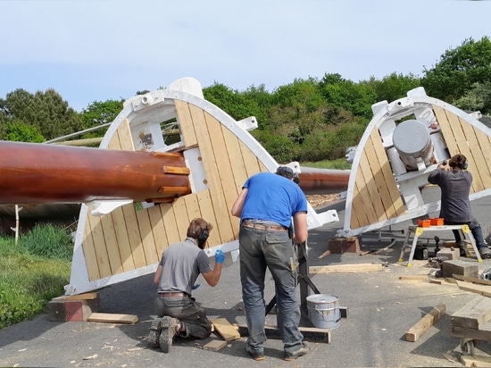 Traditional Craftsmanship: Woodspars Restores the Rigging of the Three-Masted Barque "Le Français"