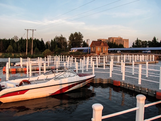 Mooring vs Docking: Which Is Right for Your Boat?