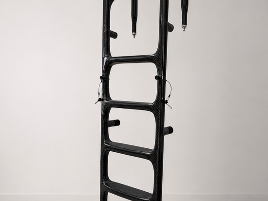Flyup -  Carbon fiber ladder