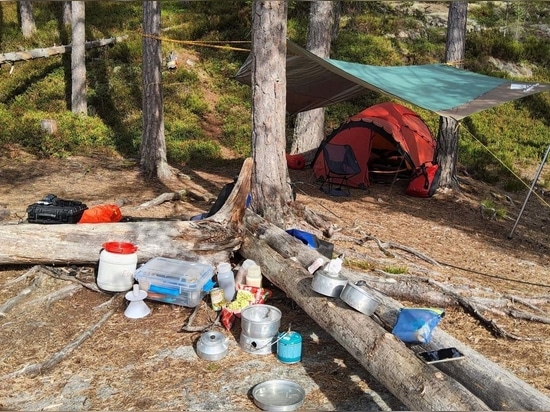Multi-day adventure on Sweden's Lake STORA LE