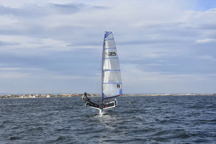 水中翼ヨット - F101 - Foiling World - トリマラン / レース用