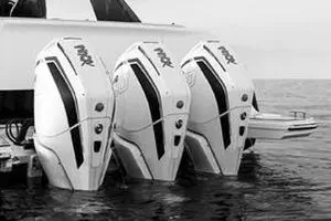 船外機エクスプレスクルーザー - VERVE 42 - Azimut - 三発機