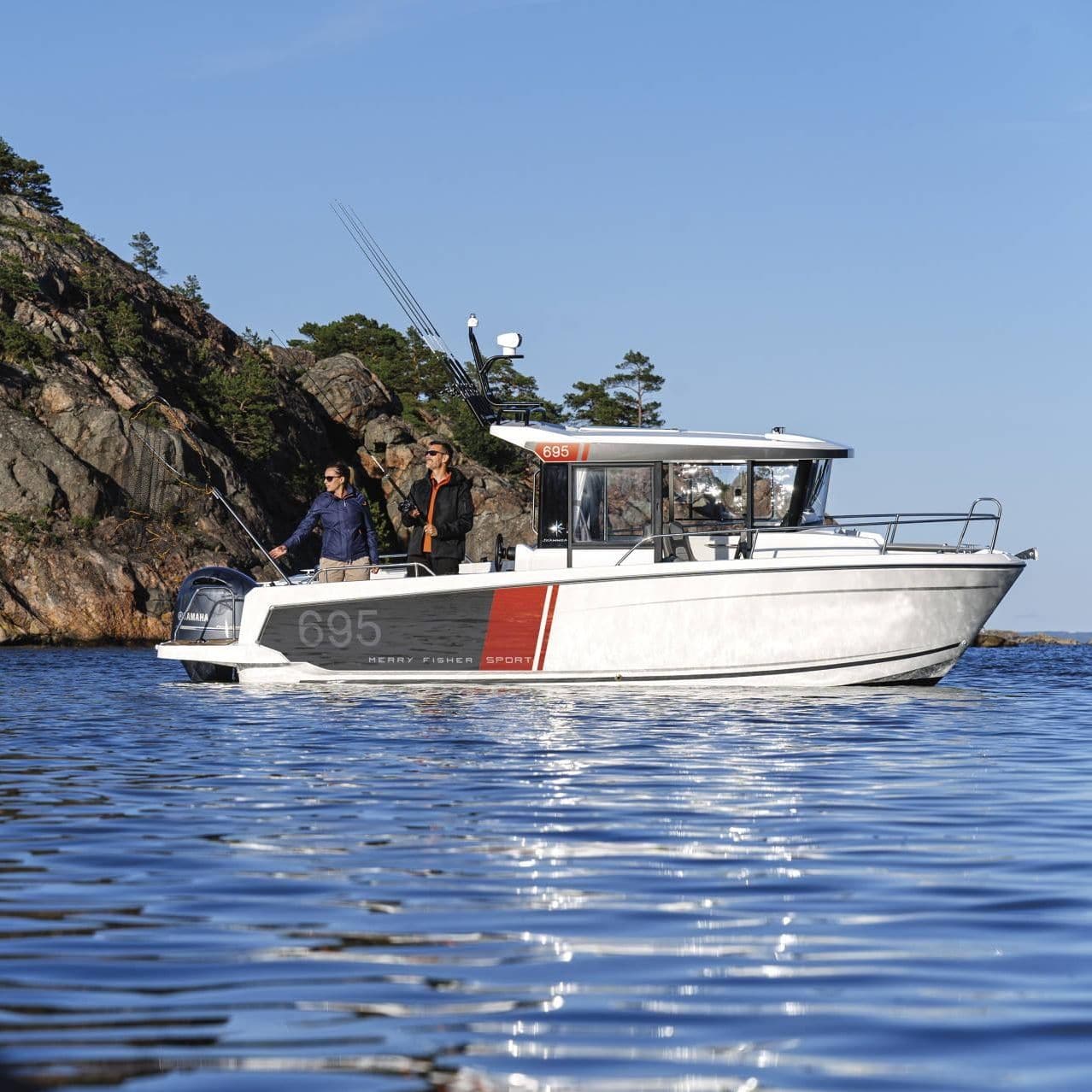 船外機漁船 - MERRY FISHER 695 SPORT - Jeanneau - Motorboats - 操舵