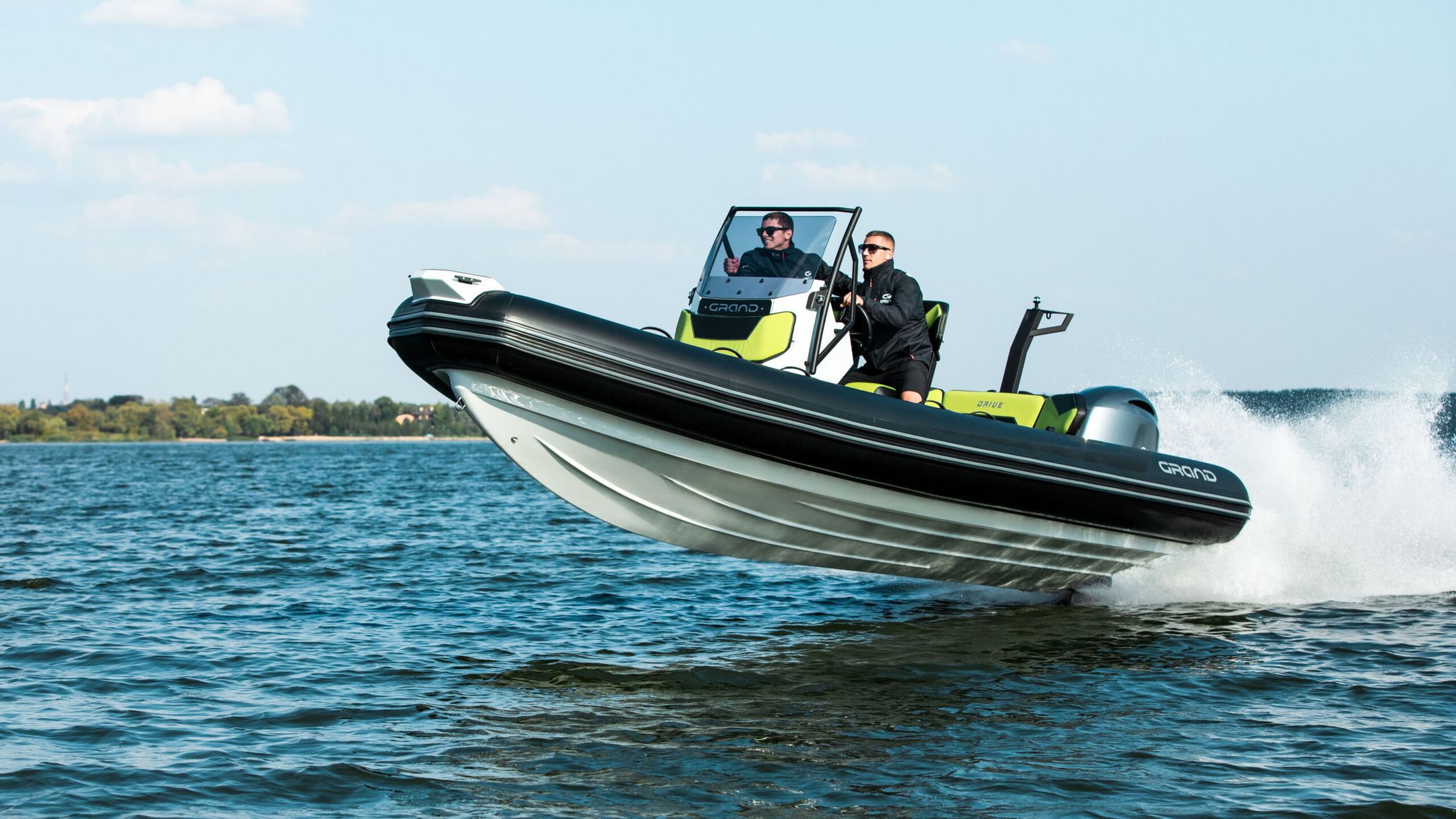 船外機インフレータブルボート D600 ACTIVE GRAND Inflatable Boats リジットハル / オープン