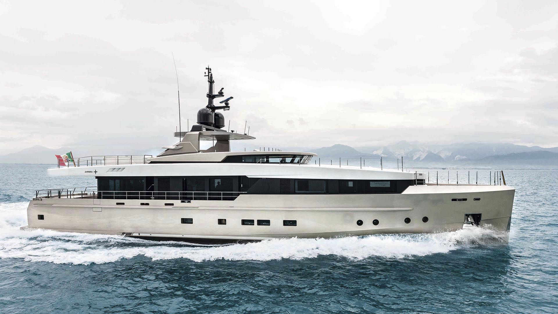 新品∮Tandorioオリジナル☆ヨットシャーク☆カスタム MOD◎NH38搭載 クルージングスーパーヨット - M/Y NONO - Admiral yachts