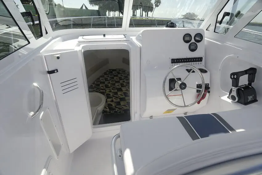 船外機キャビンクルーザ - 26 XP - Pro Line Boats - ツインエンジン