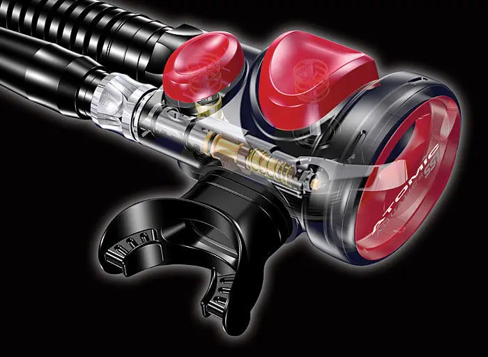 ATOMIC レギュレータ Ti2 ダイビングコンピュータ付き （2階スクーバ 