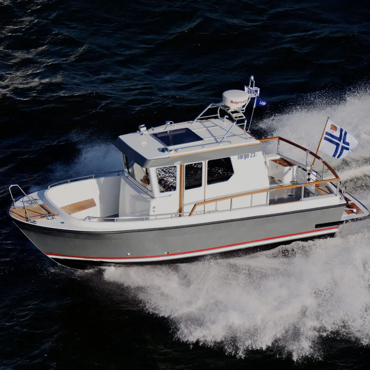 船外機散策 - 23.1 - Targa - 船内機 / ツインエンジン / 操舵室あり