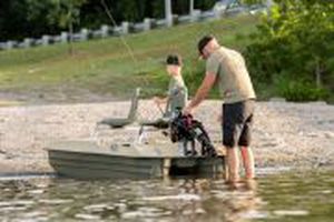 BASS RAIDER 10E Pelican International 2
