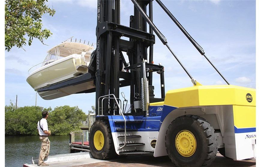 造船所用フォークリフト NEPTUNE SERIES Hoist Liftruck Mfg., Inc.