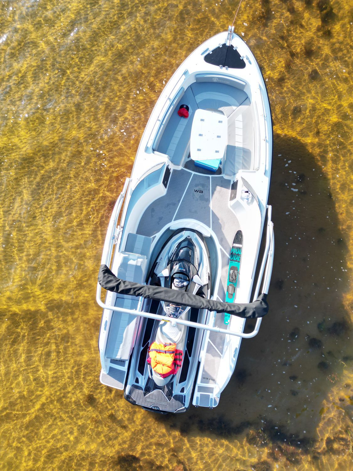 ジェットスキー推進センターコンソールボ－ト - WAVE BOAT 656