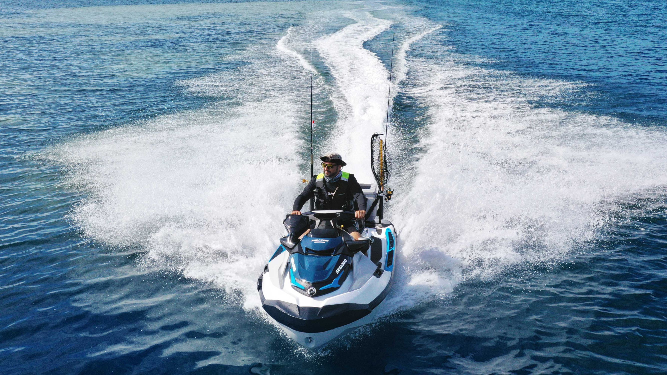 座って操縦ジェットスキー - FISHPRO TROPHY 170 - Sea-doo - 3人乗り