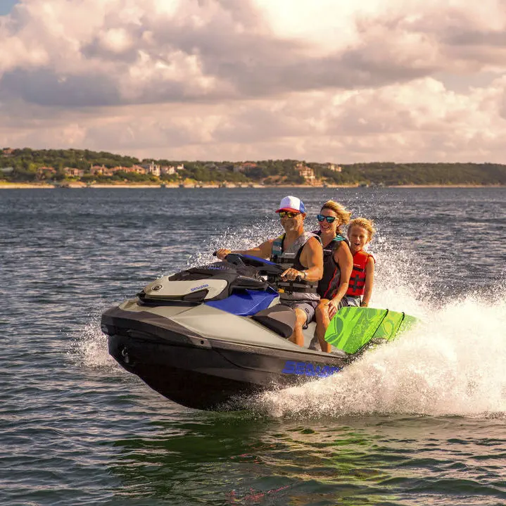 座って操縦ジェットスキー - WAKE 170 - Sea-doo - 3人乗り / 170馬力