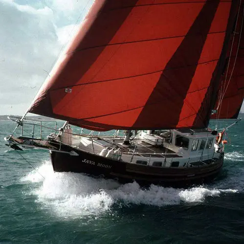 クルージングヨット - FISHER 37 - Neil Marine (Pvt) Ltd