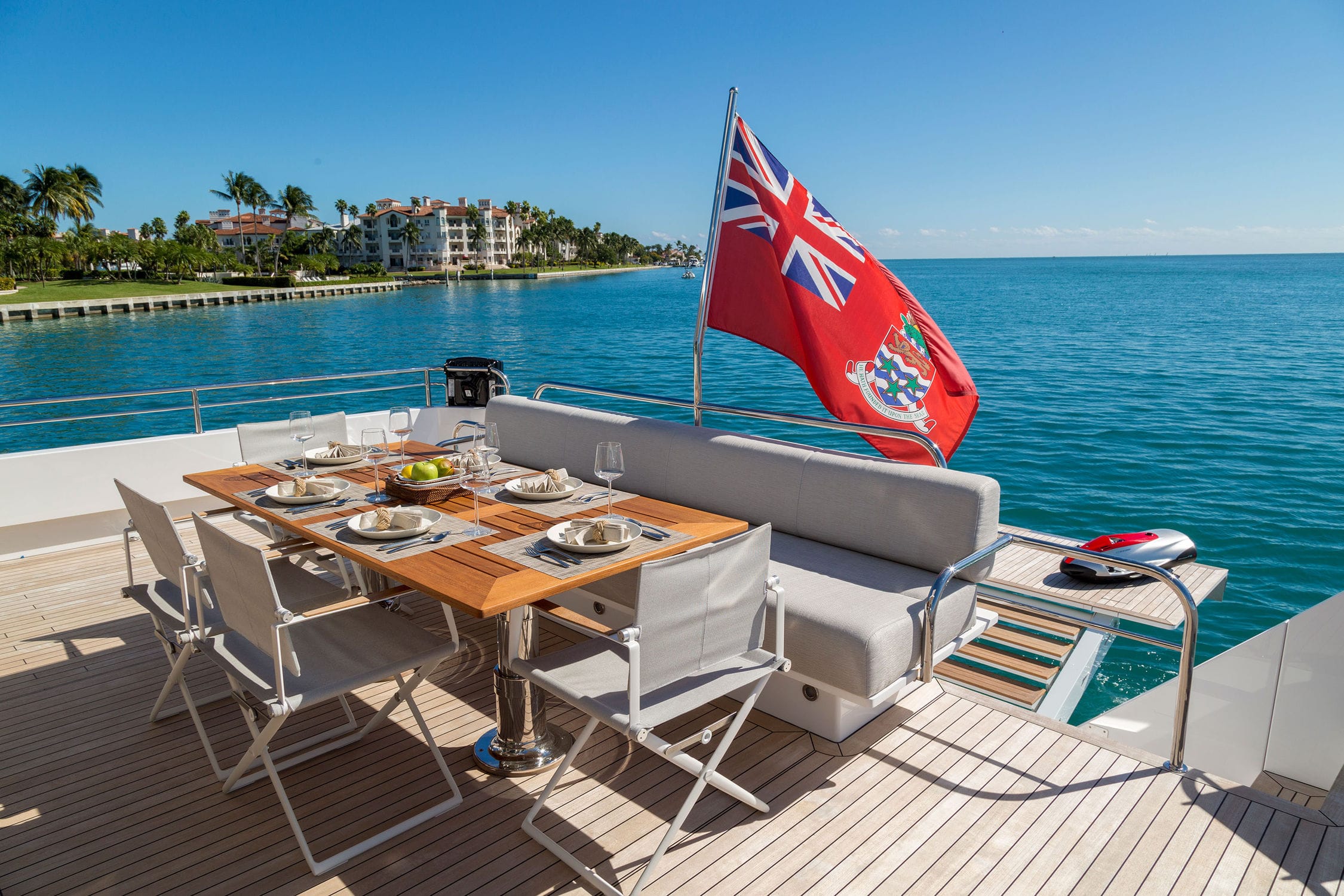 クルージングモーターヨット - 88 - Delta POwerboats - ハードトップ